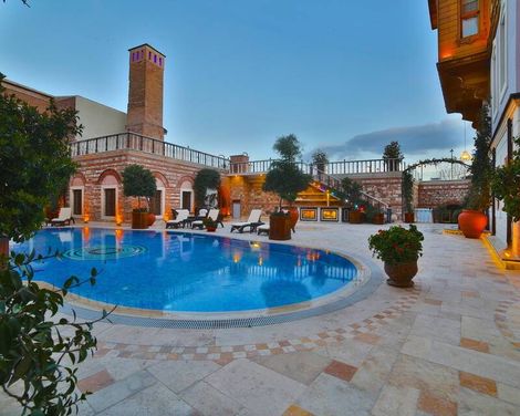 Seven Hills Palace Hotel