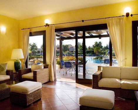 Lantana Resort Hotel & Apartments-3