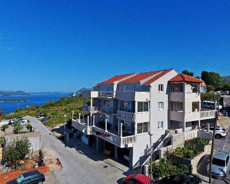 Apartments Villa Dadic-2