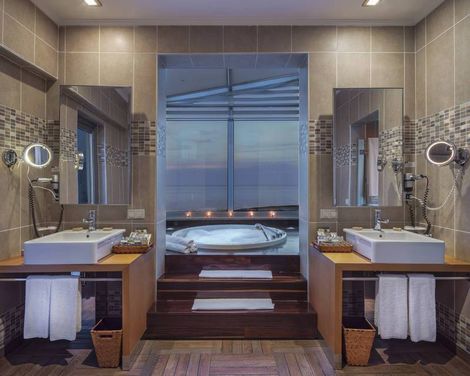 Rixos Sungate - The Land of Legends Access