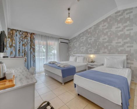 Seven Seas Palmeras Bay