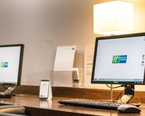Holiday Inn Express London Heathrow T5