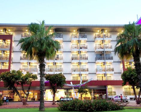 Grand Okan Hotel