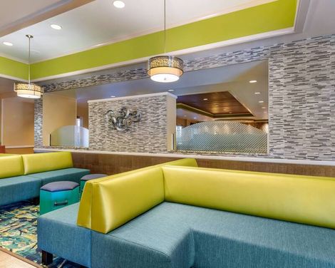 Comfort Inn & Suites Near Universal Orlando Resort-Convention Ctr.-1