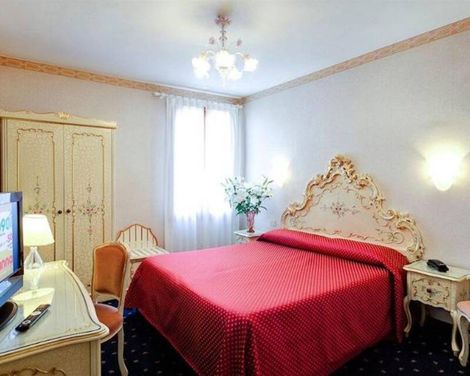 Hotel Diana Venice