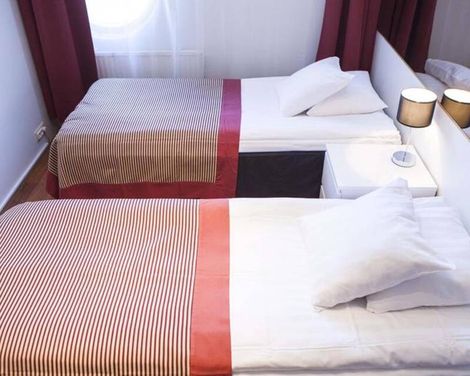 Pilot Airport Hotel