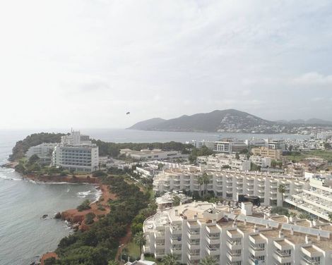 Tropic Garden Hotel & Apartments
