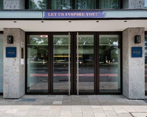 MUZE Hotel Dusseldorf - Handwritten Collection