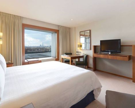 Canary Riverside Plaza Hotel-1