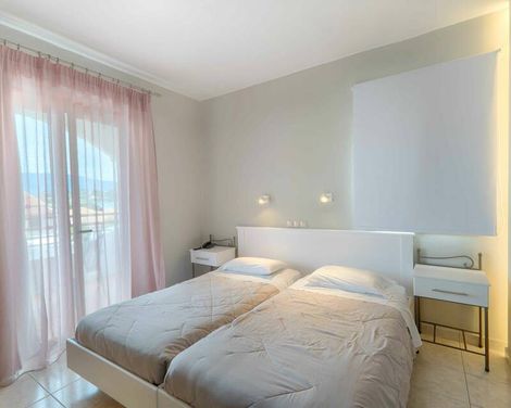 Louvre Hotel