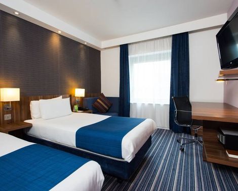 Holiday Inn Express London - Wimbledon South-3