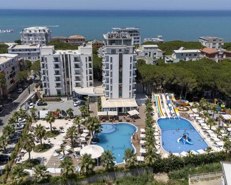 Henry Resort & Spa