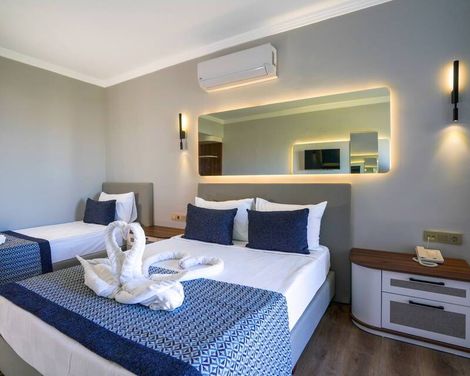 Q Ella Beach Hotel