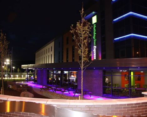 Holiday Inn Express Dunstable-0