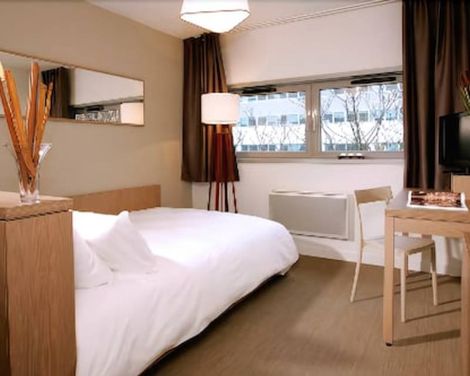 Zenitude Hotel-Residences Versailles Saint Cyr L Ecole-1