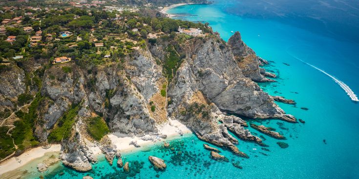 Luftbild der Capo Vaticano in Kalabrien, Italien