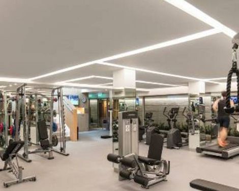 Holiday Inn Bangkok-3