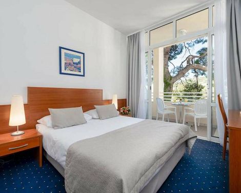 Hotel Vis-3