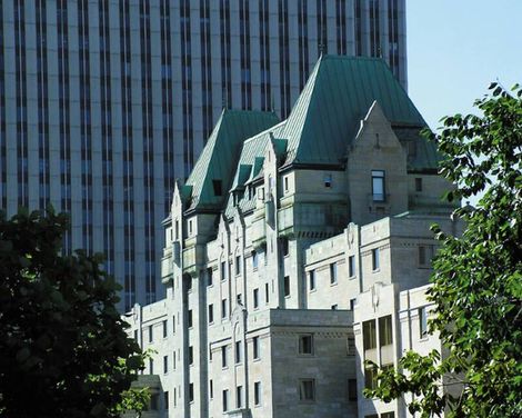 Lord Elgin Hotel