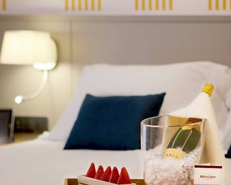 Motel One Madrid-Plaza de España-0