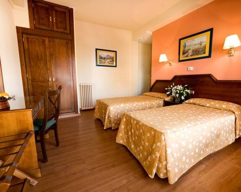 Hotel Monarque Cendrillón-3