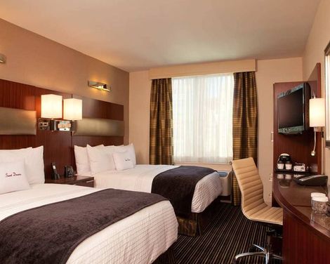 DoubleTree by Hilton New York Downtown