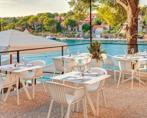 Hotel Milna Osam