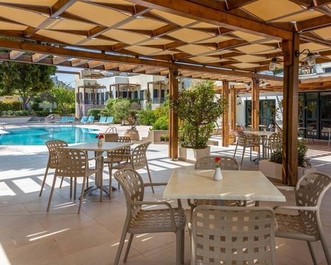 Your Memories Aparthotel by Estia