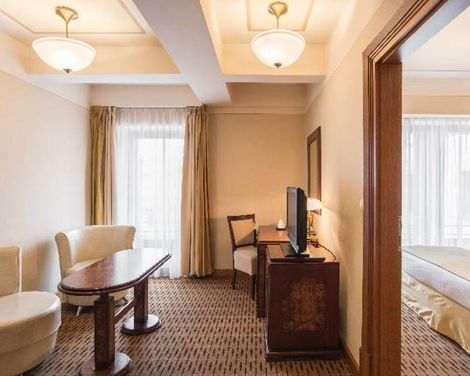 Hotel Majestic Plaza