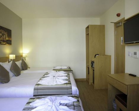 Kings Cross Inn Hotel