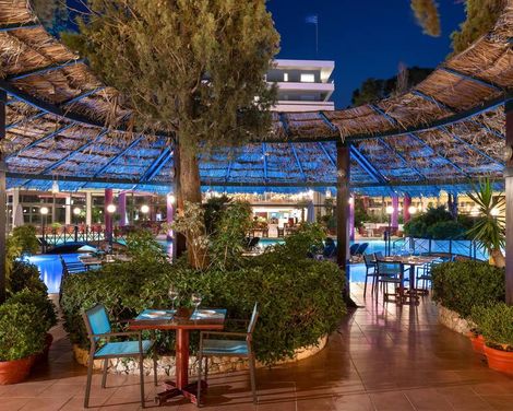 Dionysos Hotel