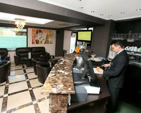 West Plaza Hotel