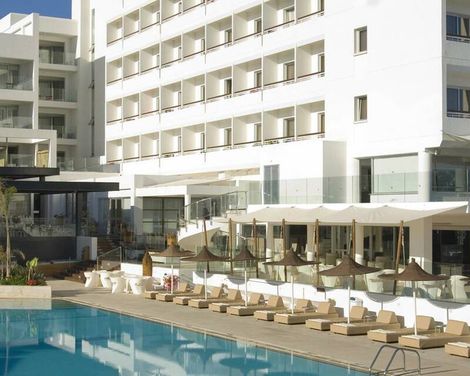 Napa Mermaid Hotel & Suites