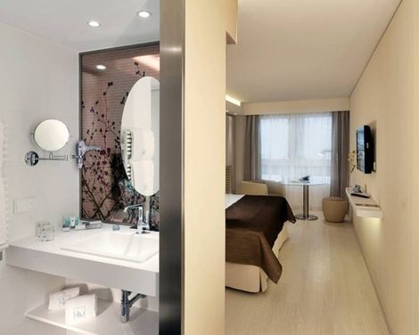 Eurostars Book Hotel