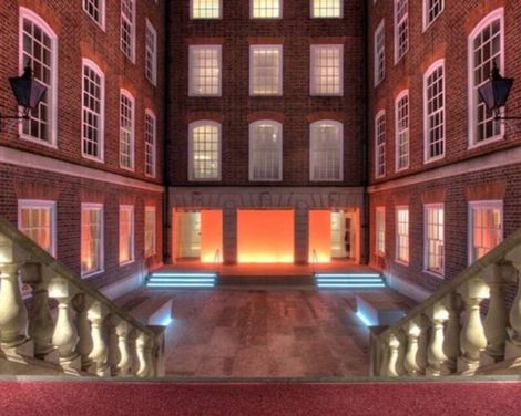 Apex Temple Court Hotel