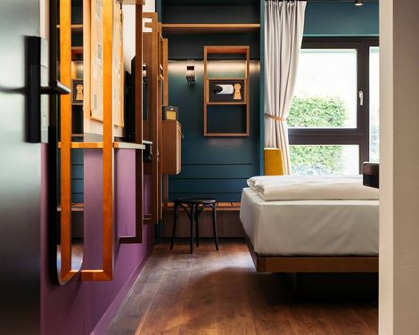 Hotel Schani UNO City