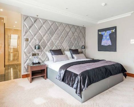 Radisson Blu Hotel, London Heathrow-0