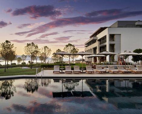 Anda Barut Collection