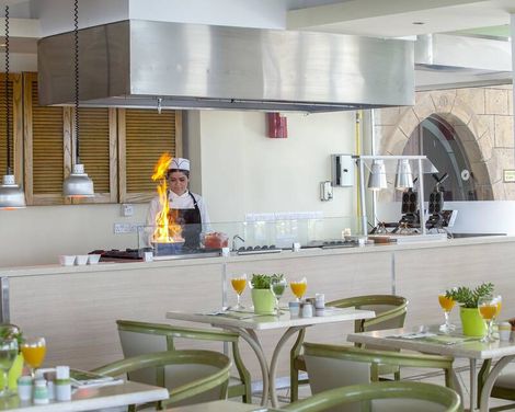 Lordos Beach Hotel & Spa