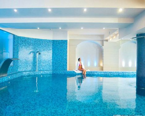 Grand Hotel Holiday Resort