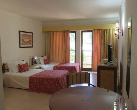 Clube do Lago Hotel & Apartamento-3