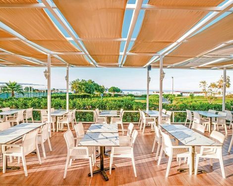 Glamour Resort & Spa