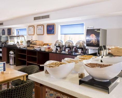 Holiday Inn Express Birmingham - Star City