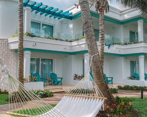 Margaritaville Island Reserve Riviera Cancún by Karisma