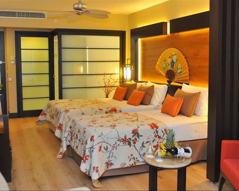 Limak Lara Deluxe Hotel & Resort