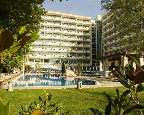 Grand Hotel Nirvana