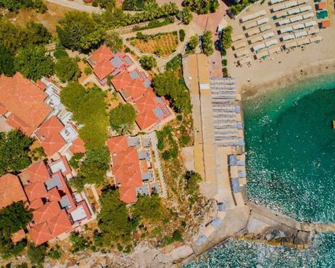 Senza Garden Holiday Club