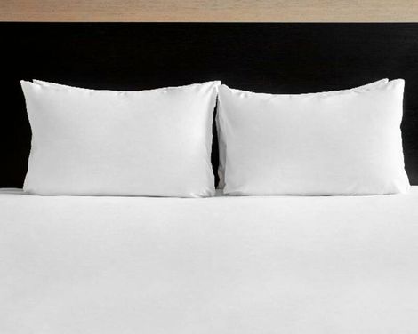 Holiday Inn London - Luton Airport-0