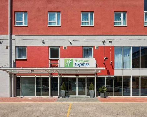 Holiday Inn Express Limehouse-1