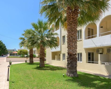 Memphis Beach Hotel 
